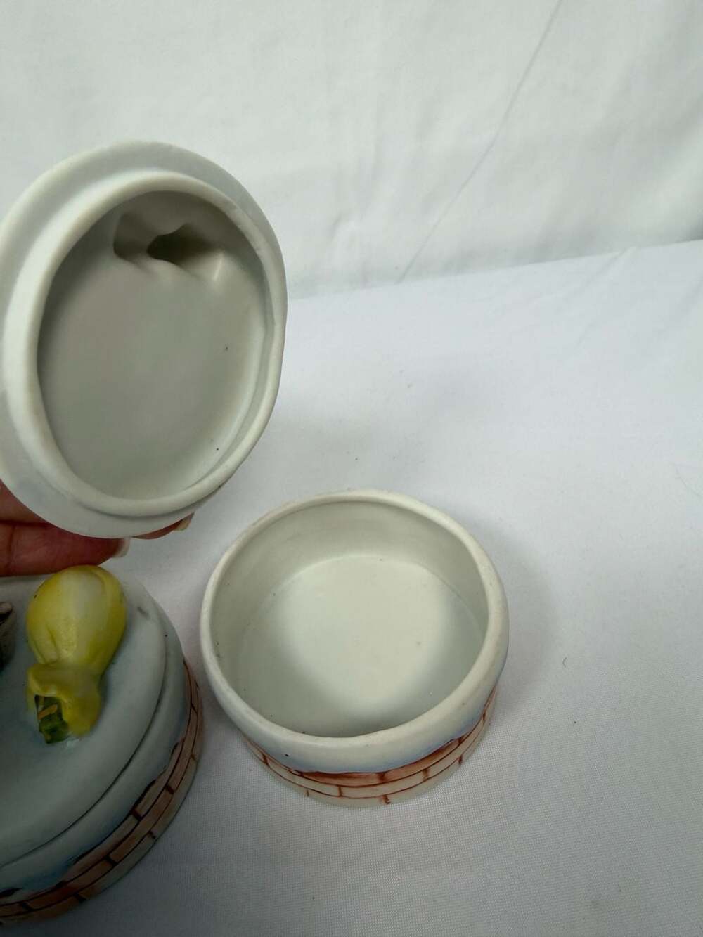 Vintage Homco #8901 Christmas Santa Mouse Ceramic Trinket Boxes - Set of 2 - Picture 5 of 9